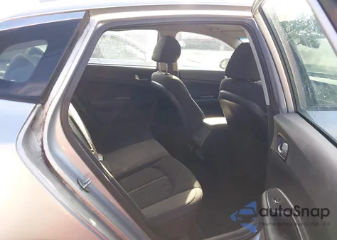 2019 Kia Optima Lx z USA, uszkodzony, nr VIN 5XXGT4L32KG359595